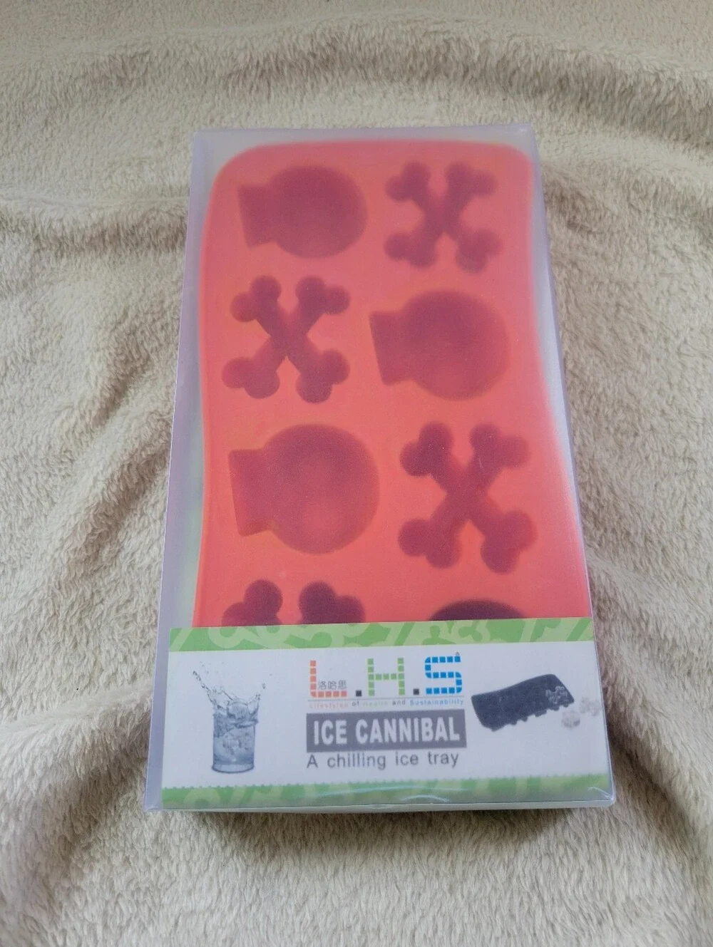 Ice Cannibal | LHS | NWT Red Skull & Crossbones Silicone Ice Tray Mold